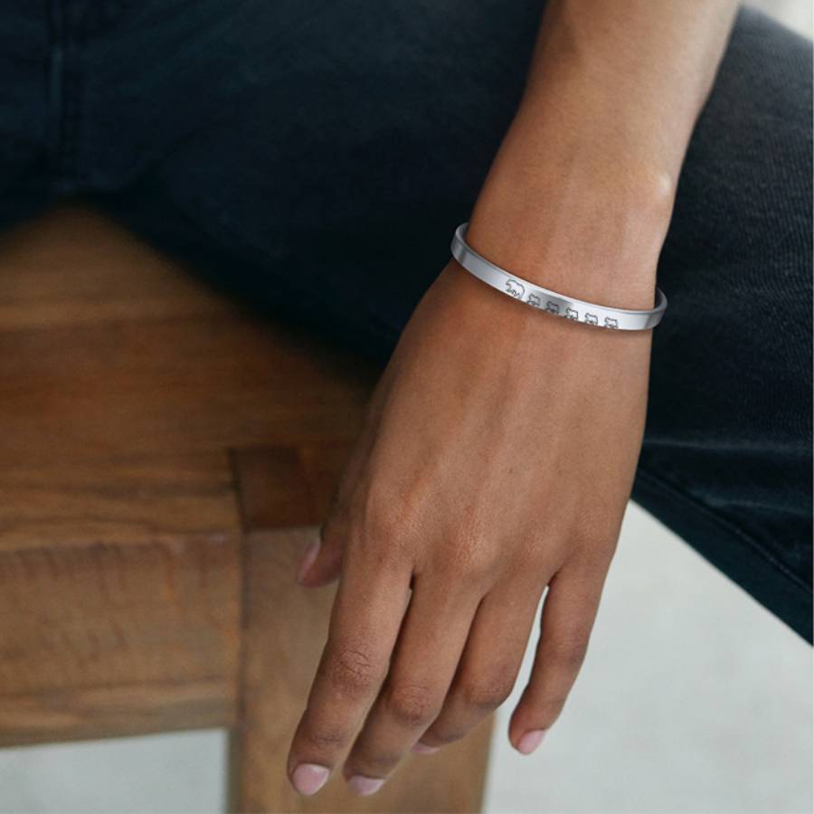 ‘Mama Bear & Her Baby Bears’ Personalised Engraved Bangle